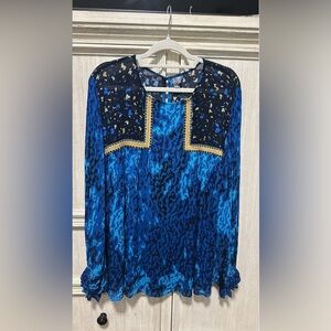 EUC Bl^nk London Top Size 2X Smoke free